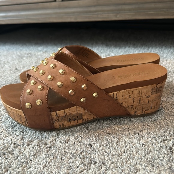 Kenneth Cole Reaction Platform Studded Sandal - Picture 2 of 3